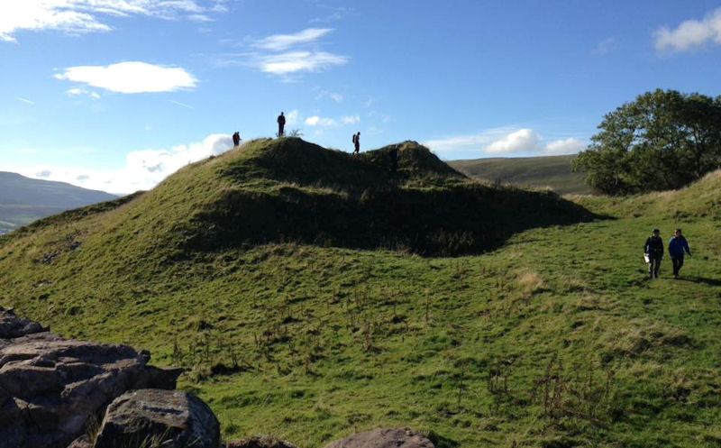 Walking through Castell Dumas. Photo by Petye Bennett